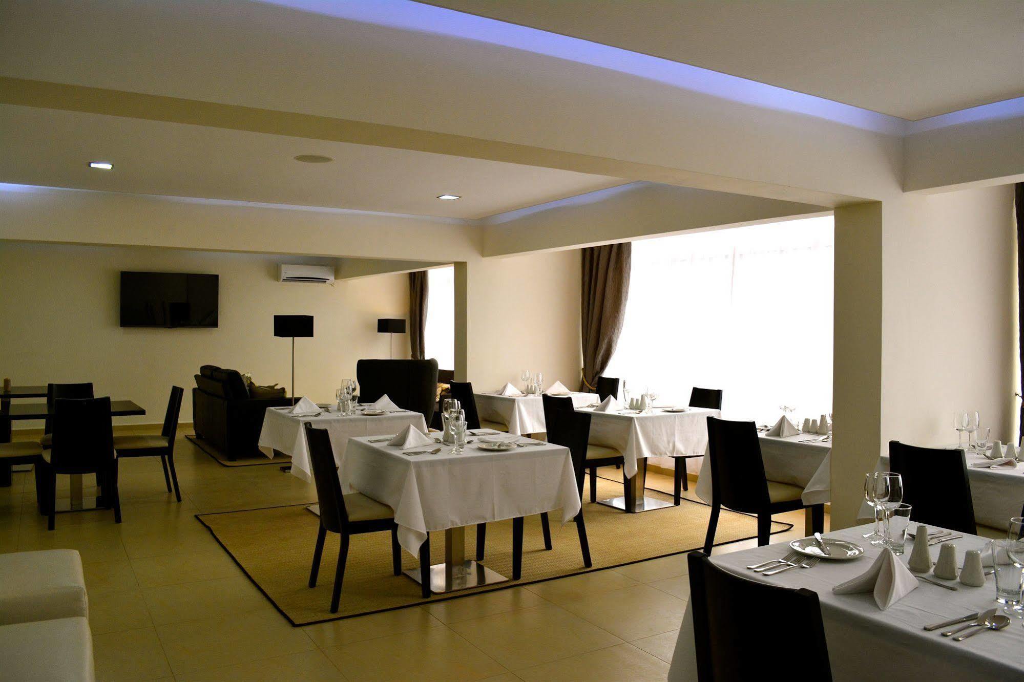 New Brookfields Hotel Freetown Exteriér fotografie
