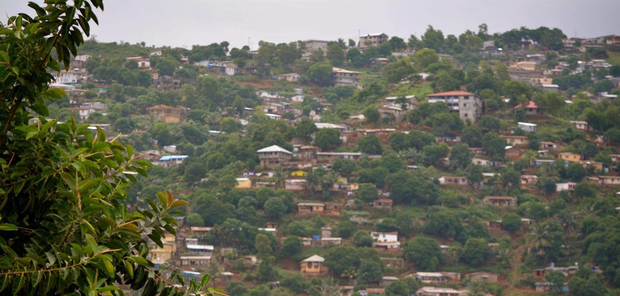 New Brookfields Hotel Freetown Exteriér fotografie